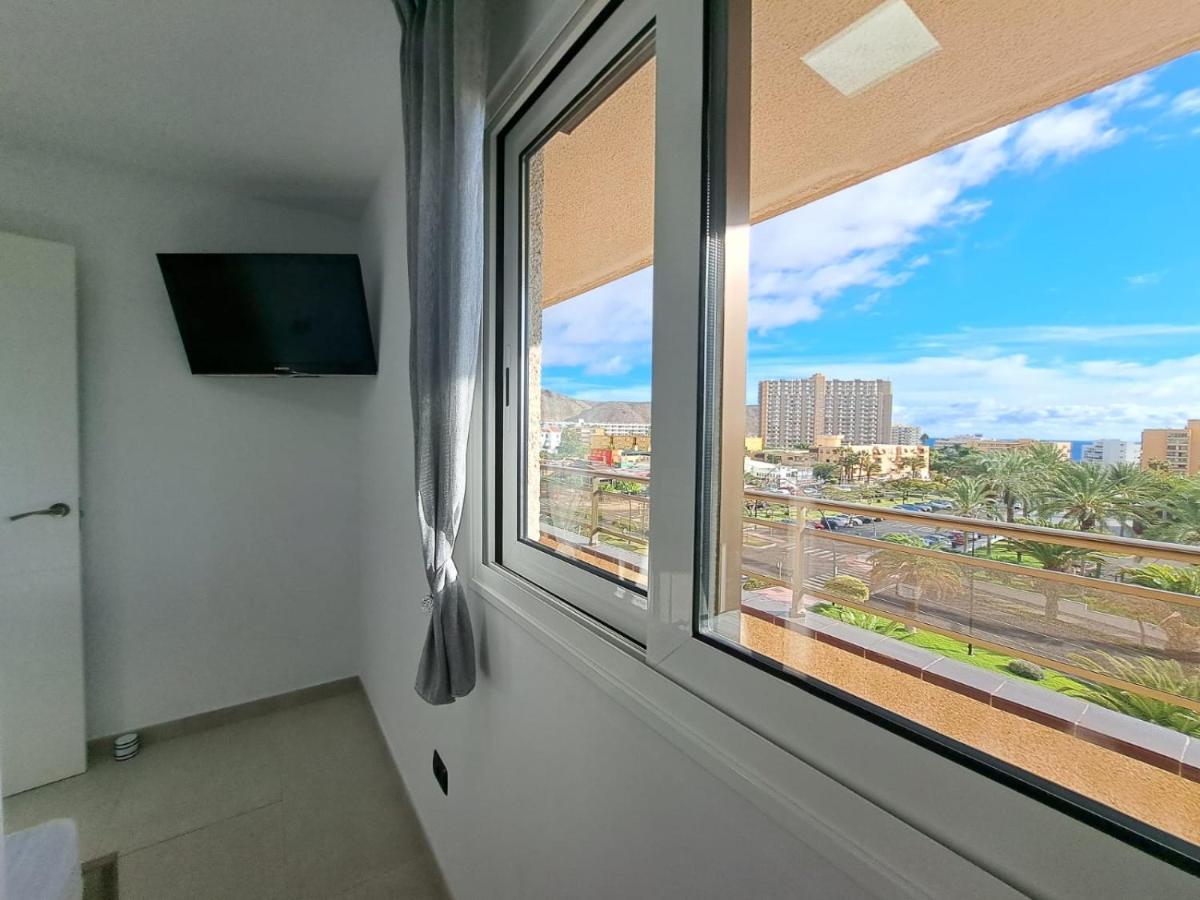 Newly Reformed 2 Bedroom Apartment In The Center Of Los Cristianos Los Cristianos  Exterior foto
